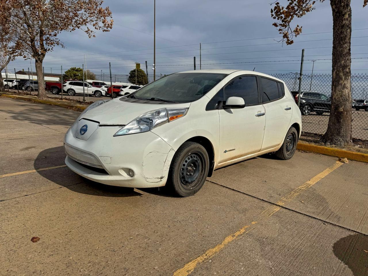 2017 NISSAN LEAF