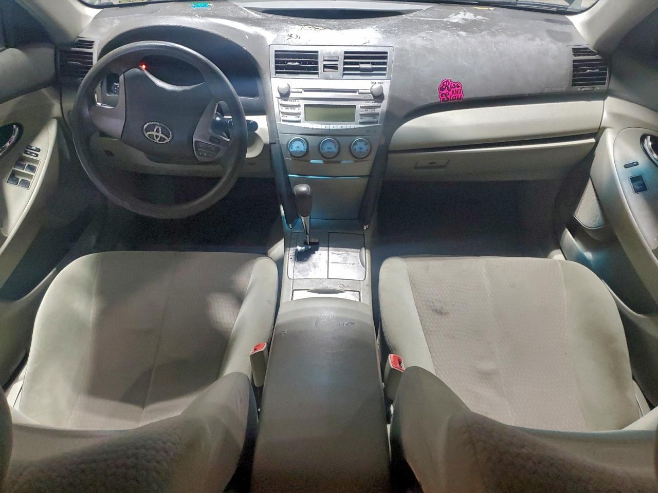 2011 TOYOTA CAMRY
