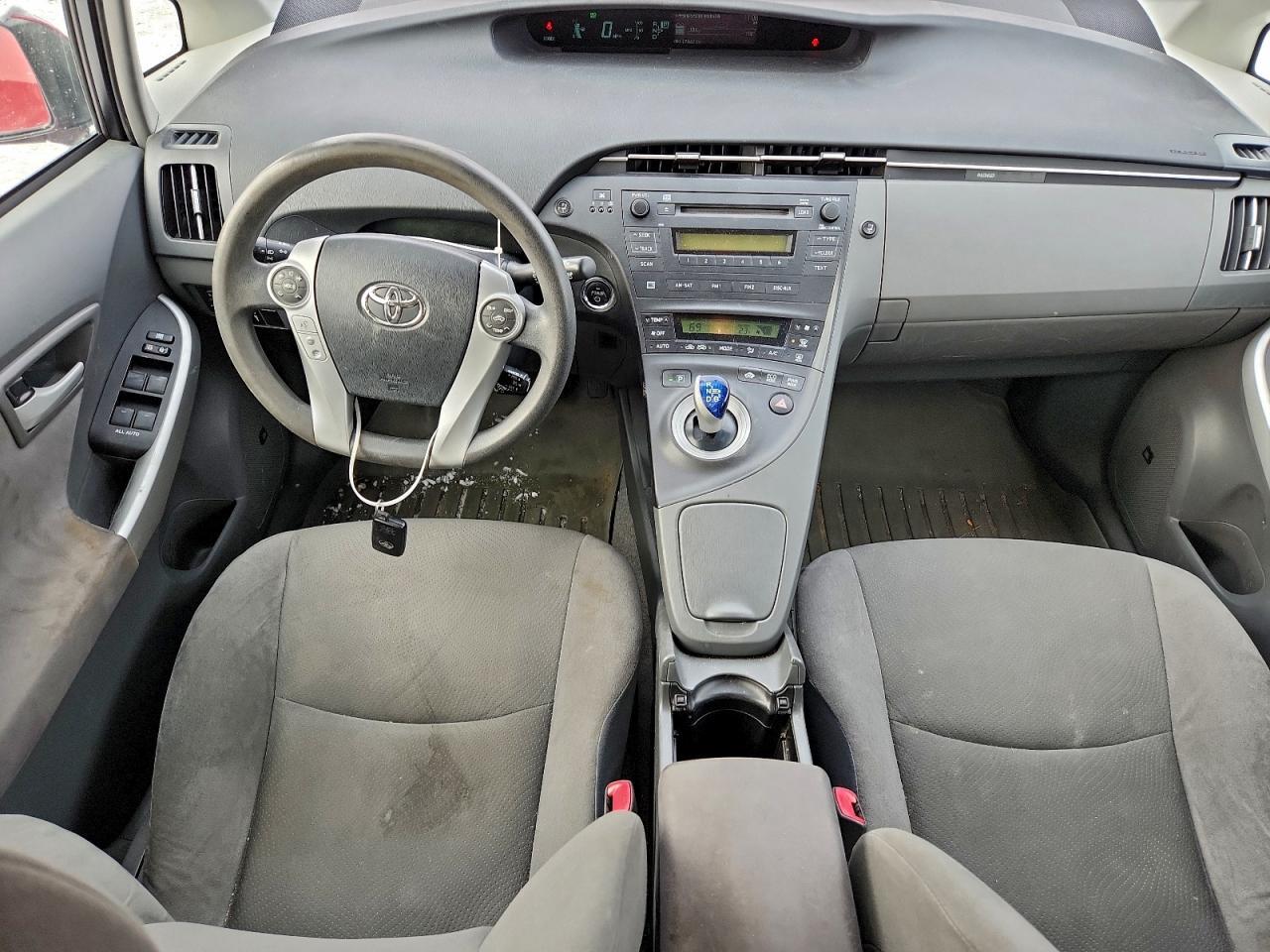 2011 TOYOTA PRIUS