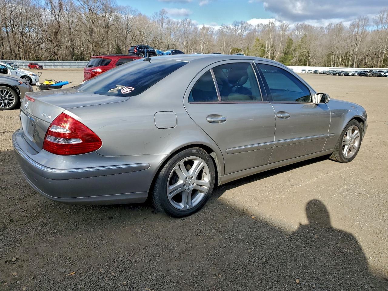 2005 MERCEDES-BENZ E-Class