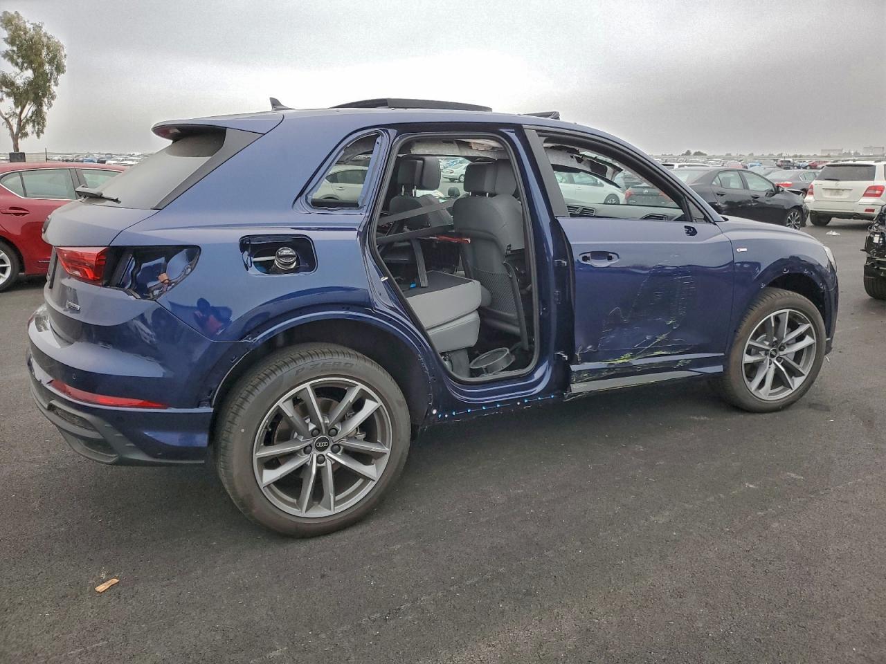 2025 AUDI Q3