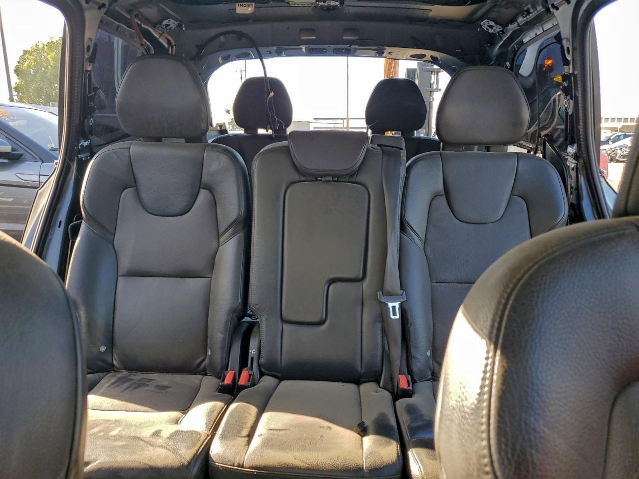 2024 VOLVO XC90