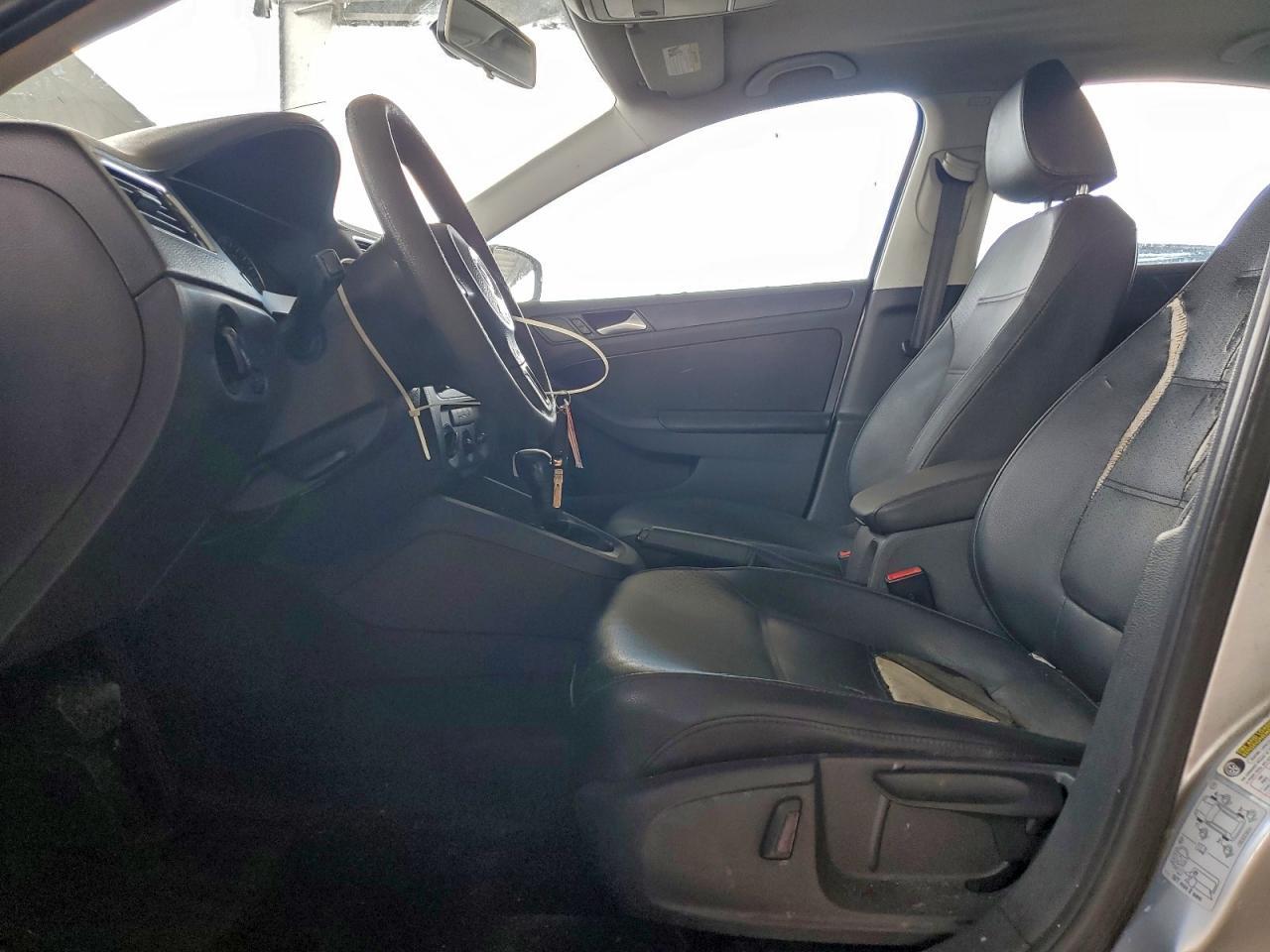 2014 VOLKSWAGEN JETTA