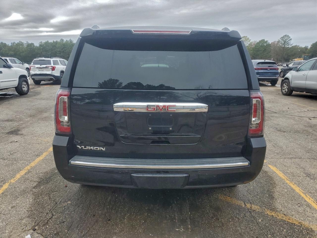 2016 GMC Yukon