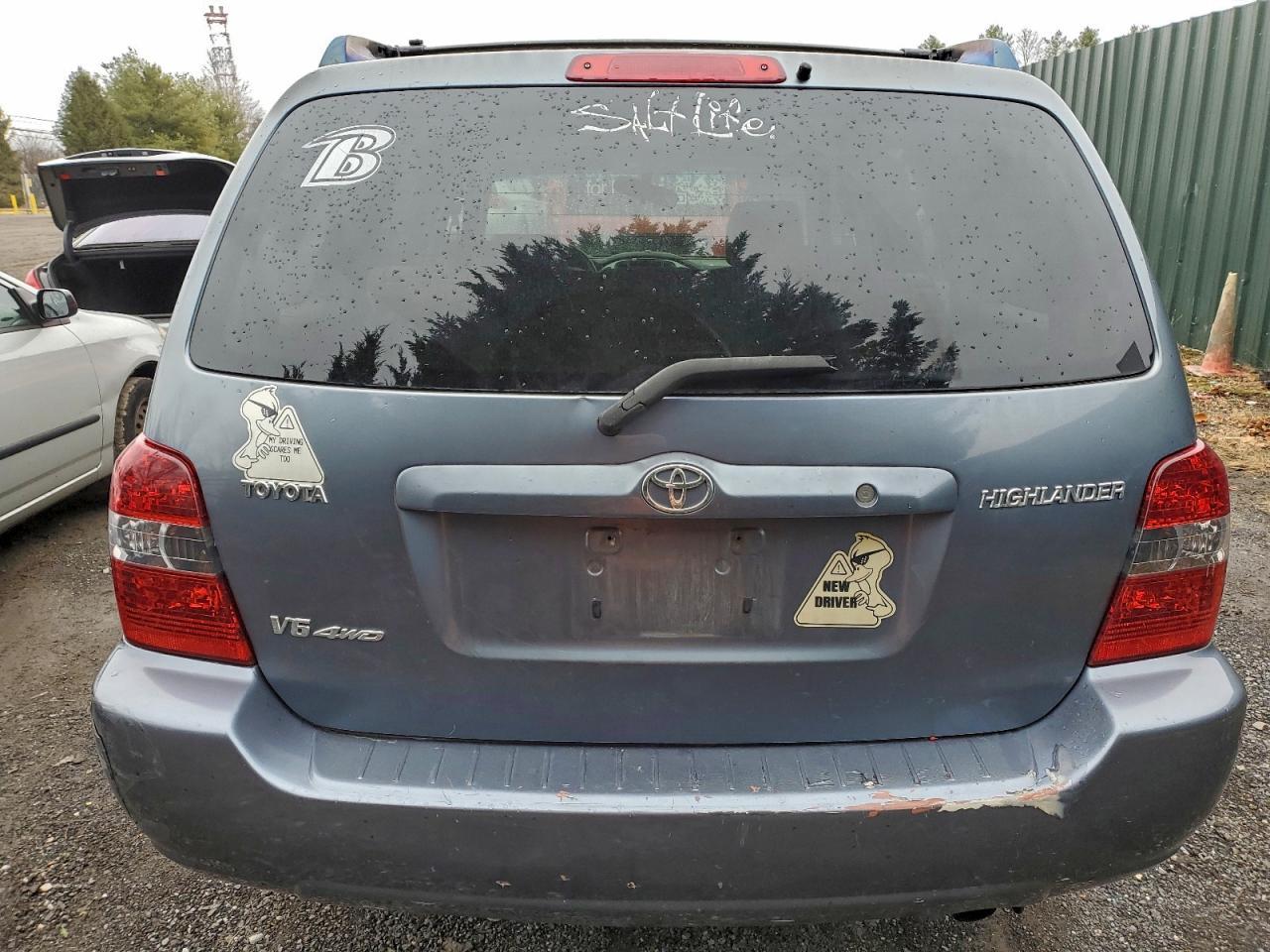 2005 TOYOTA HIGHLANDER