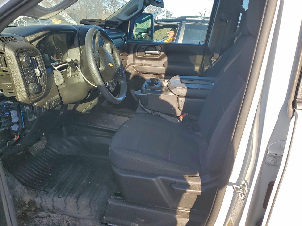 2025 CHEVROLET Silverado