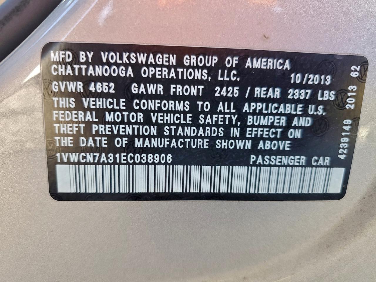 2014 VOLKSWAGEN Passat