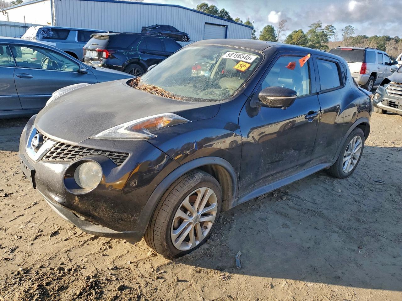 2015 NISSAN Juke
