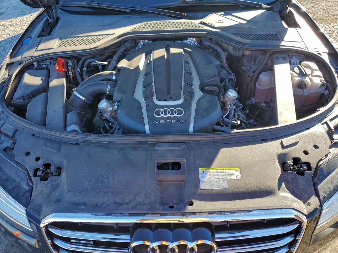 2015 AUDI A8