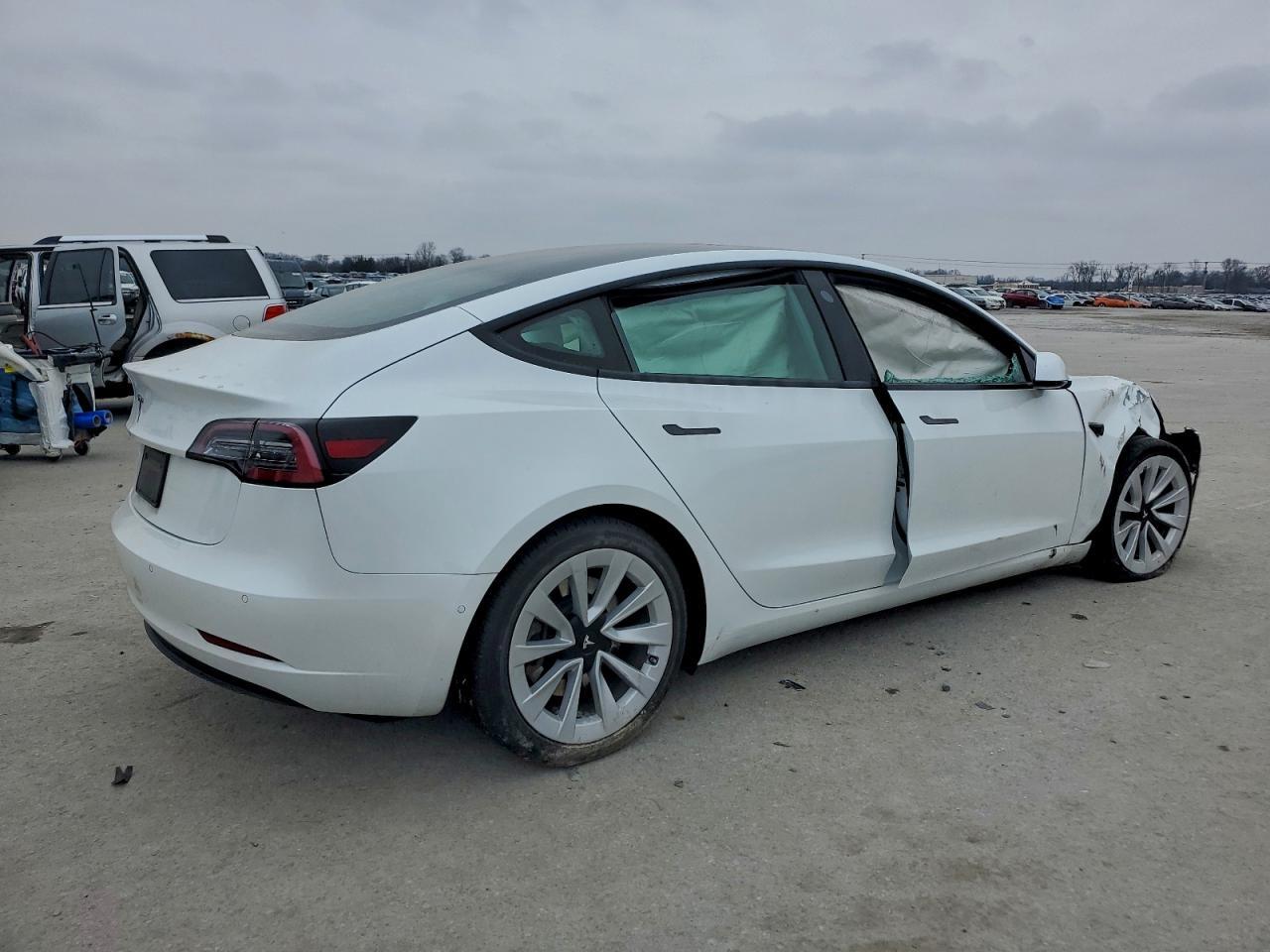 2021 TESLA MODEL 3