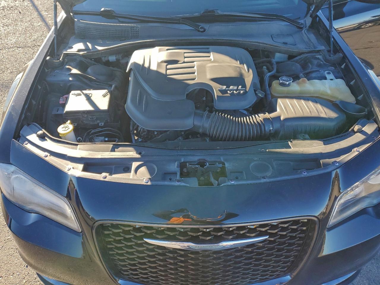 2019 CHRYSLER 300