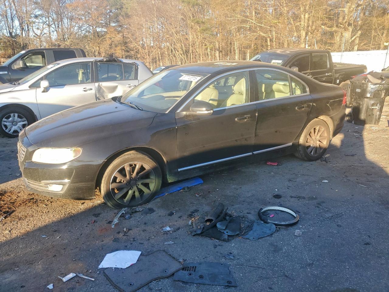 2015 VOLVO S80