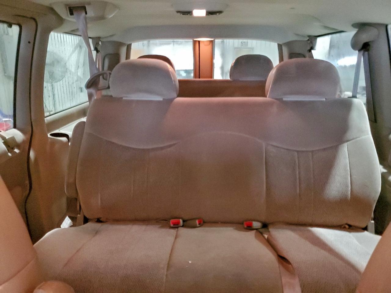 2004 CHEVROLET Astro