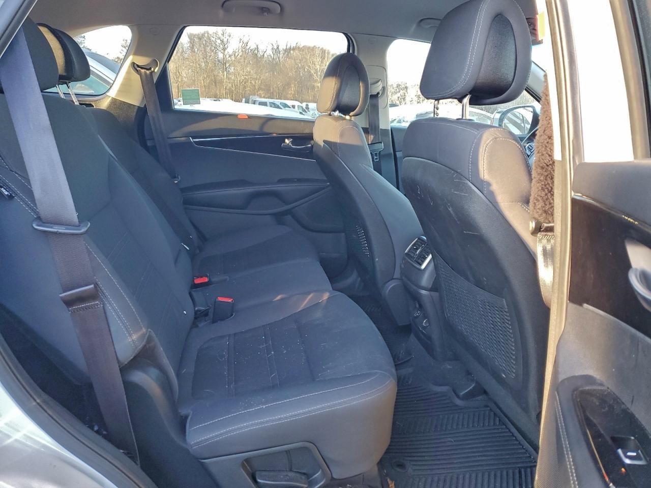 2016 KIA SORENTO