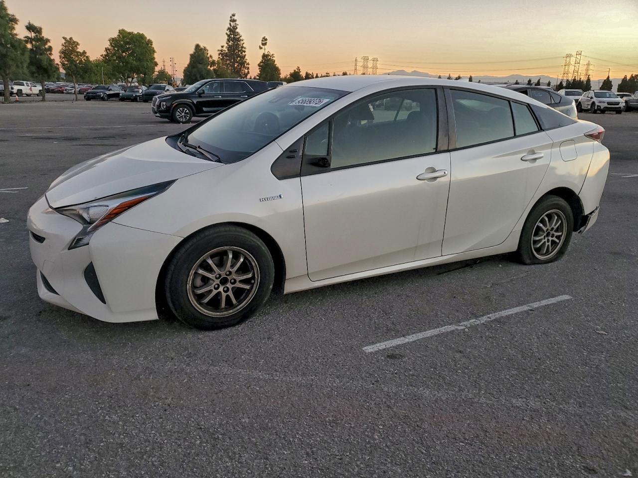 2017 TOYOTA PRIUS