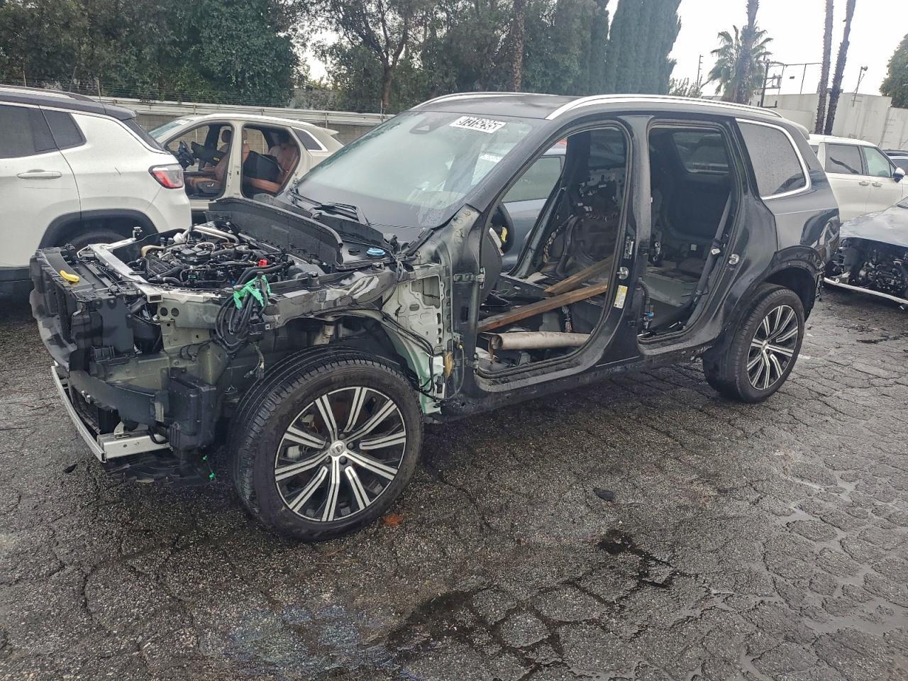 2024 VOLVO XC90