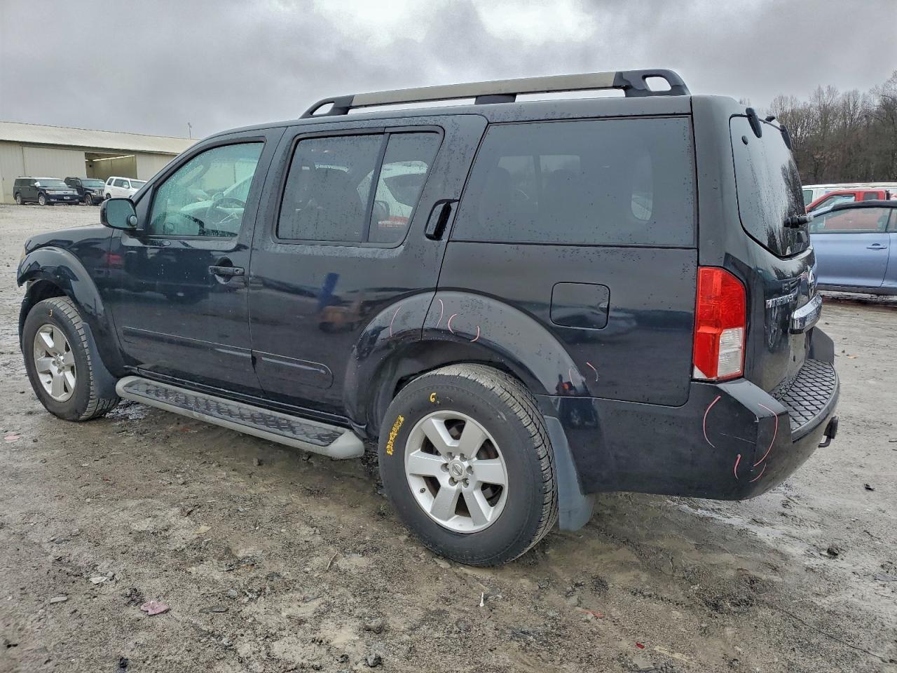 2012 NISSAN PATHFINDER