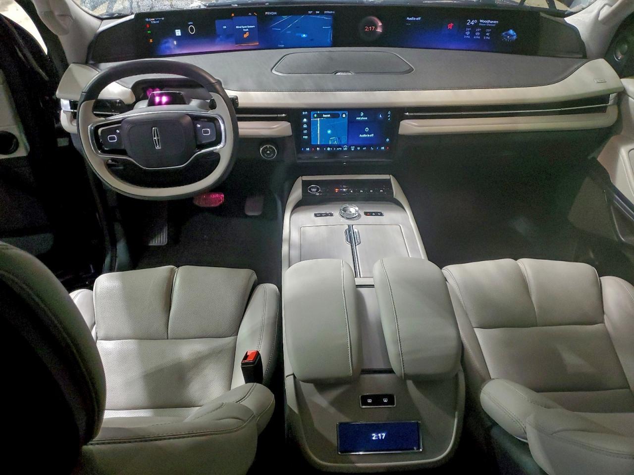 2025 LINCOLN Navigator