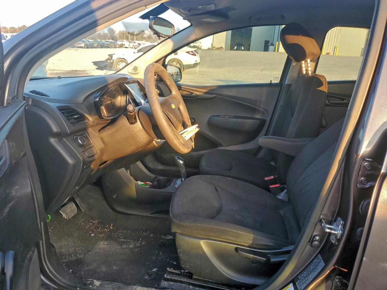 2016 CHEVROLET Spark