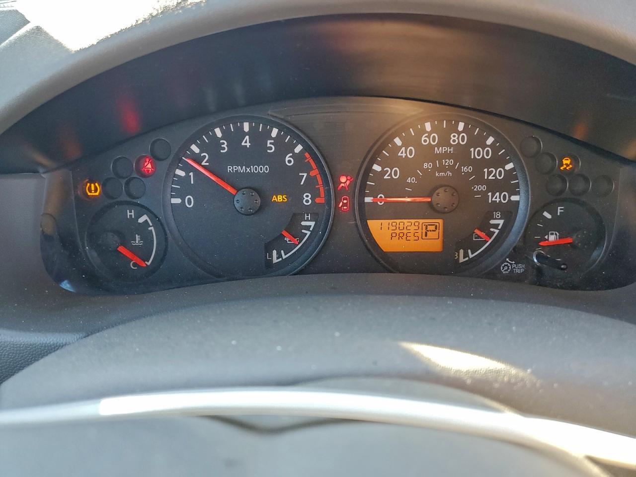 2016 NISSAN Frontier