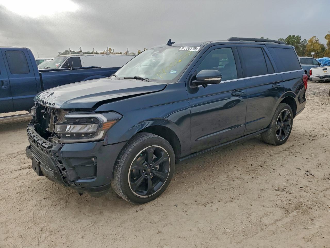2023 FORD Expedition