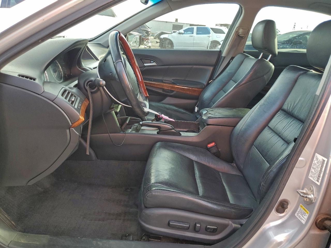 2011 HONDA ACCORD