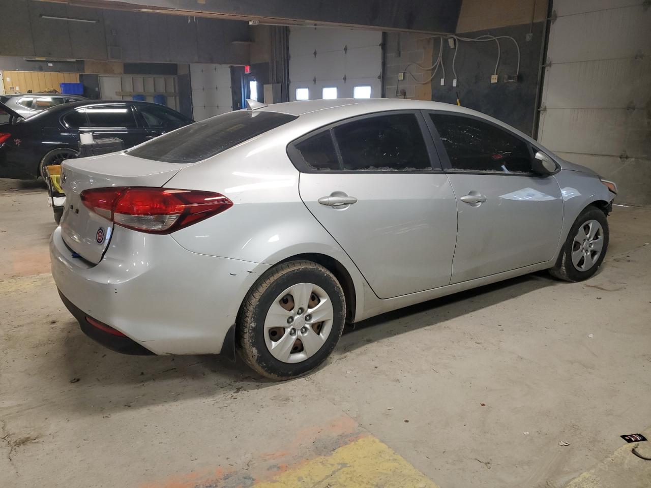 2017 KIA FORTE