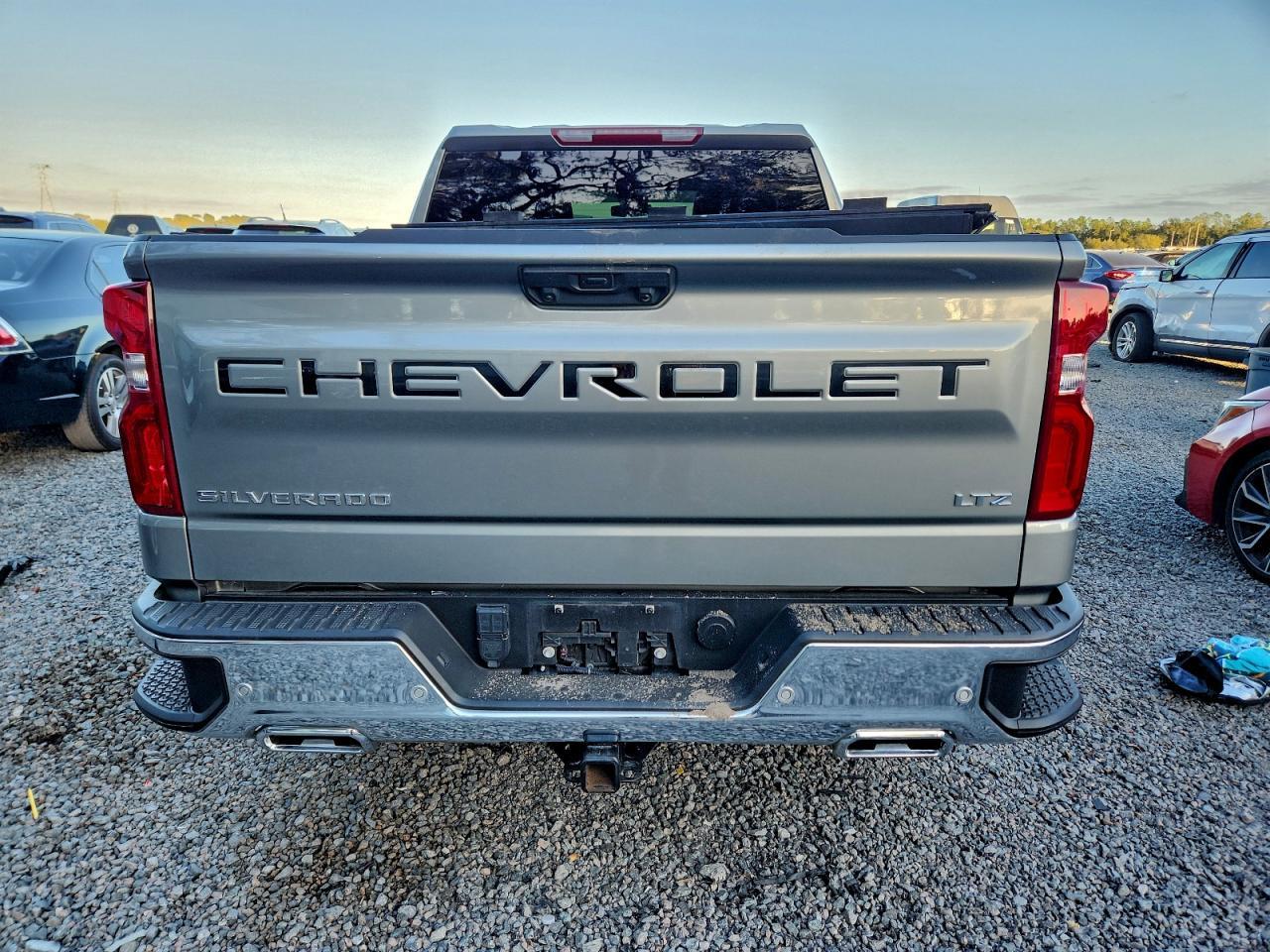 2024 CHEVROLET Silverado