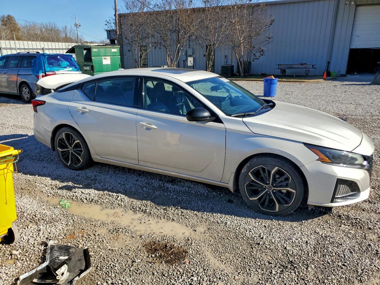 2024 NISSAN ALTIMA