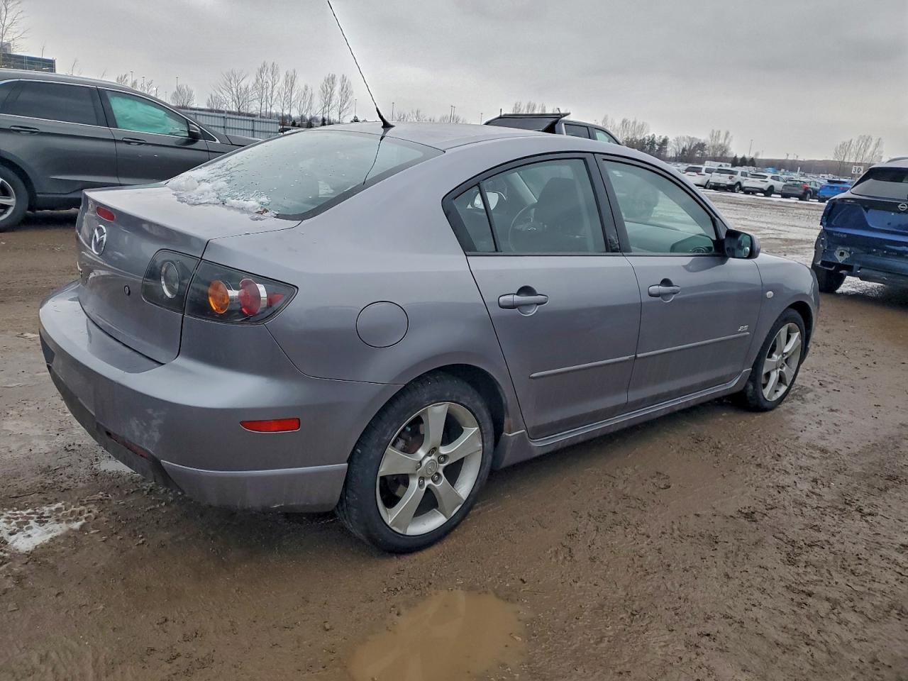 2005 MAZDA 3