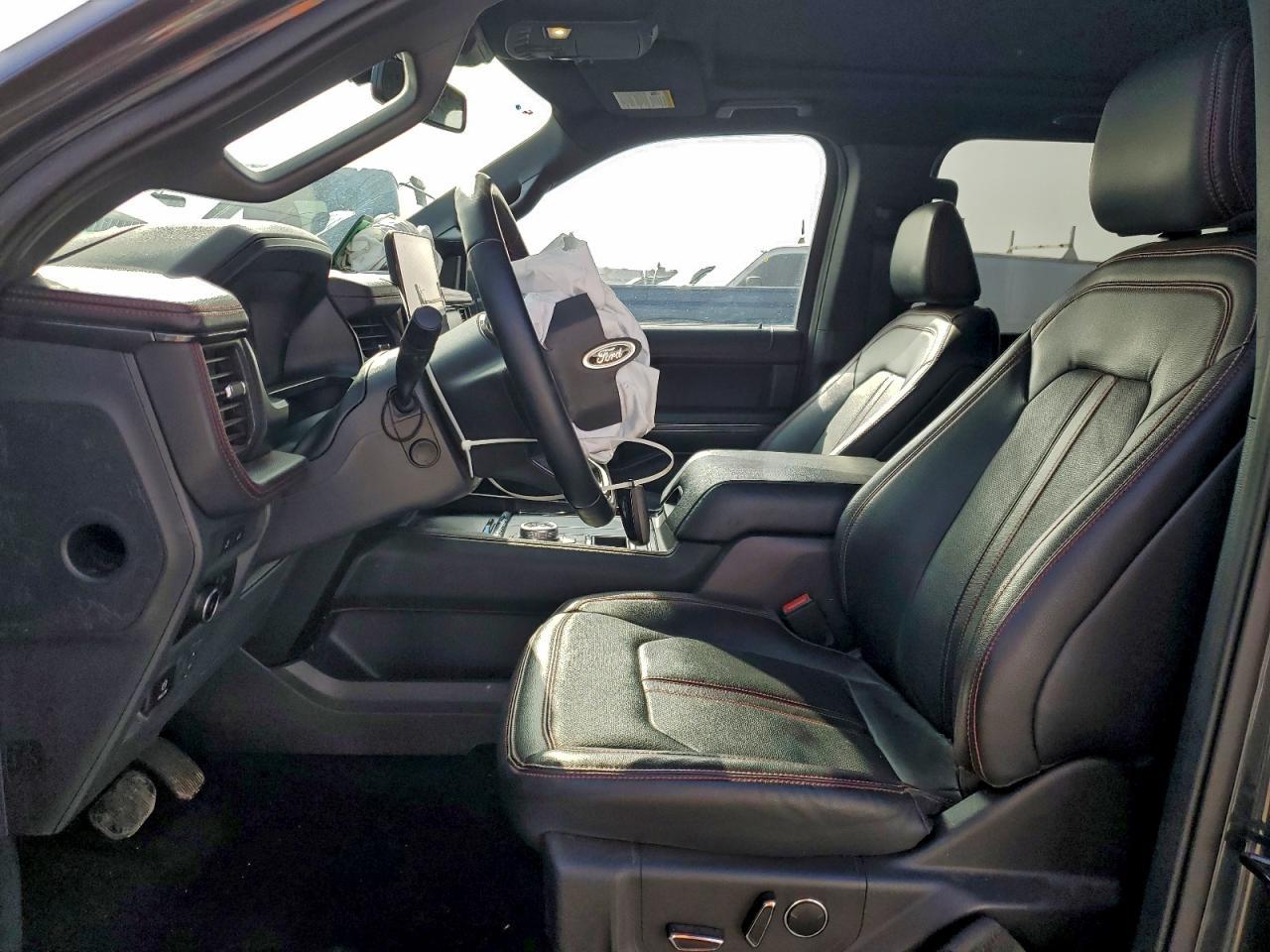 2023 FORD Expedition