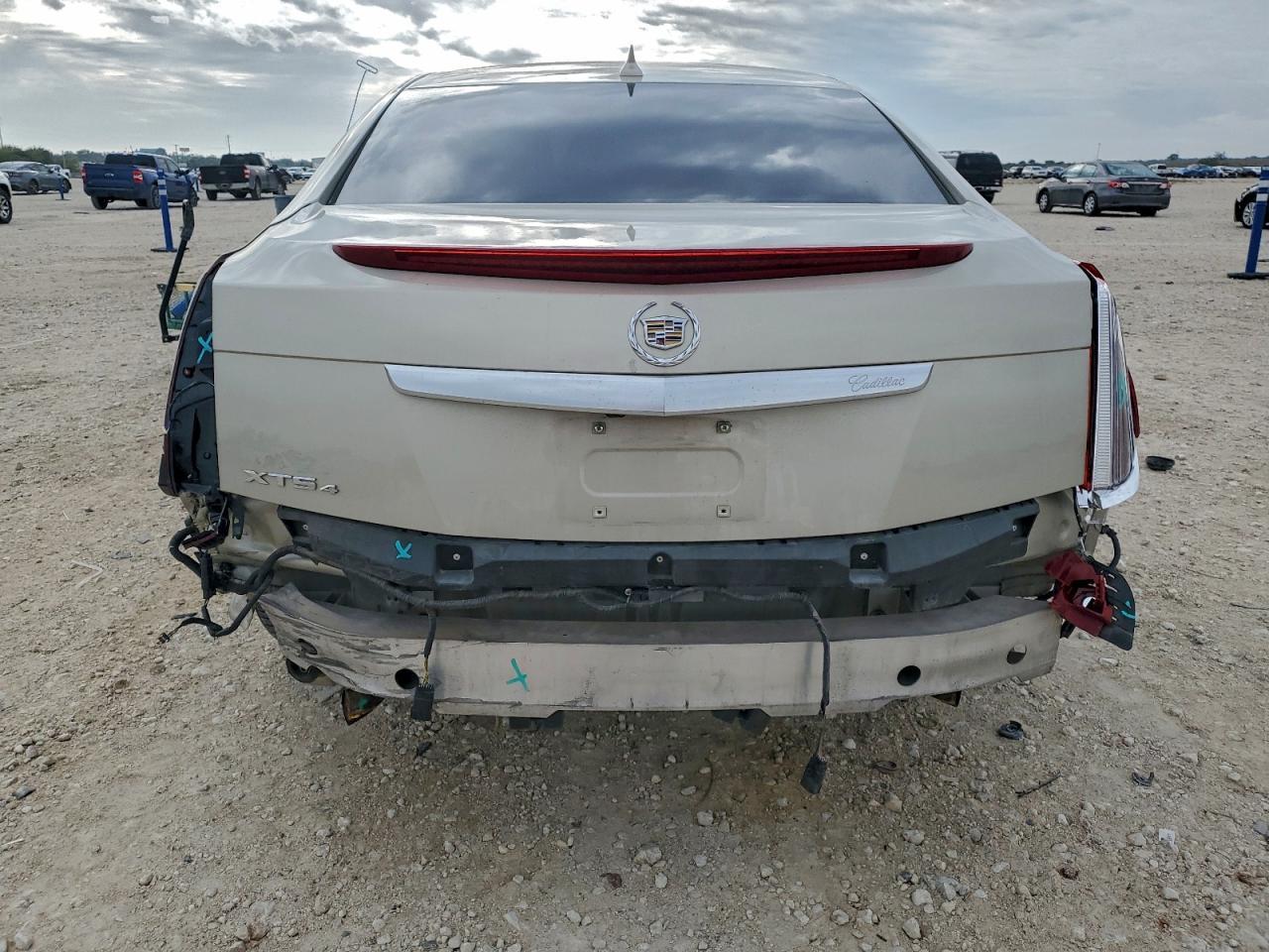 2013 CADILLAC XTS