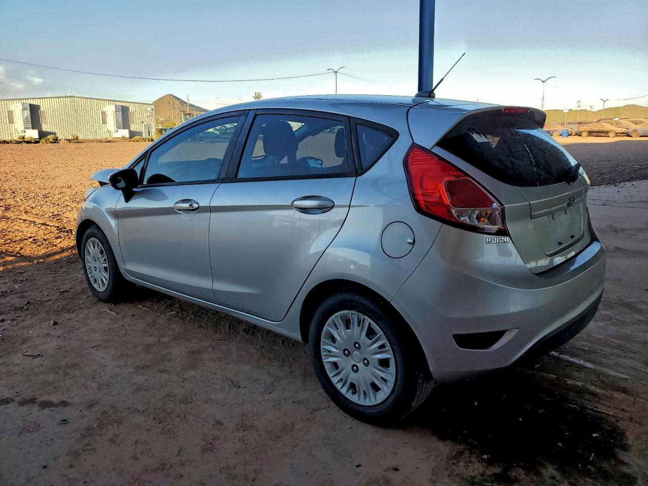 2017 FORD Fiesta