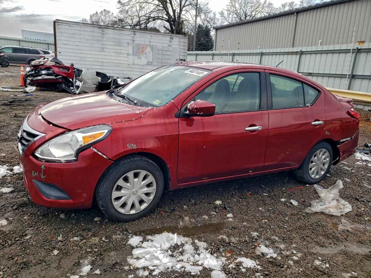 2019 NISSAN VERSA