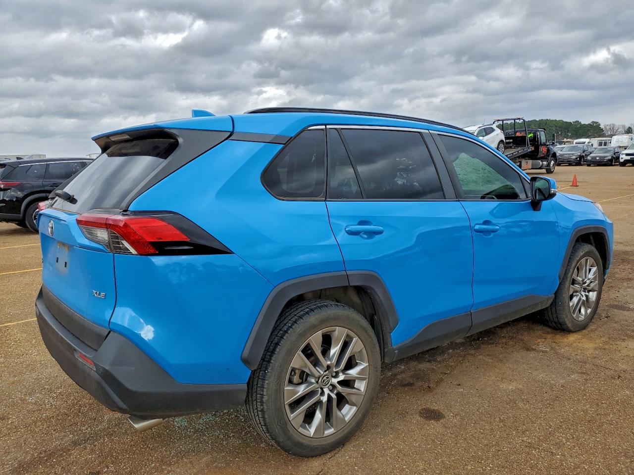 2020 TOYOTA RAV4