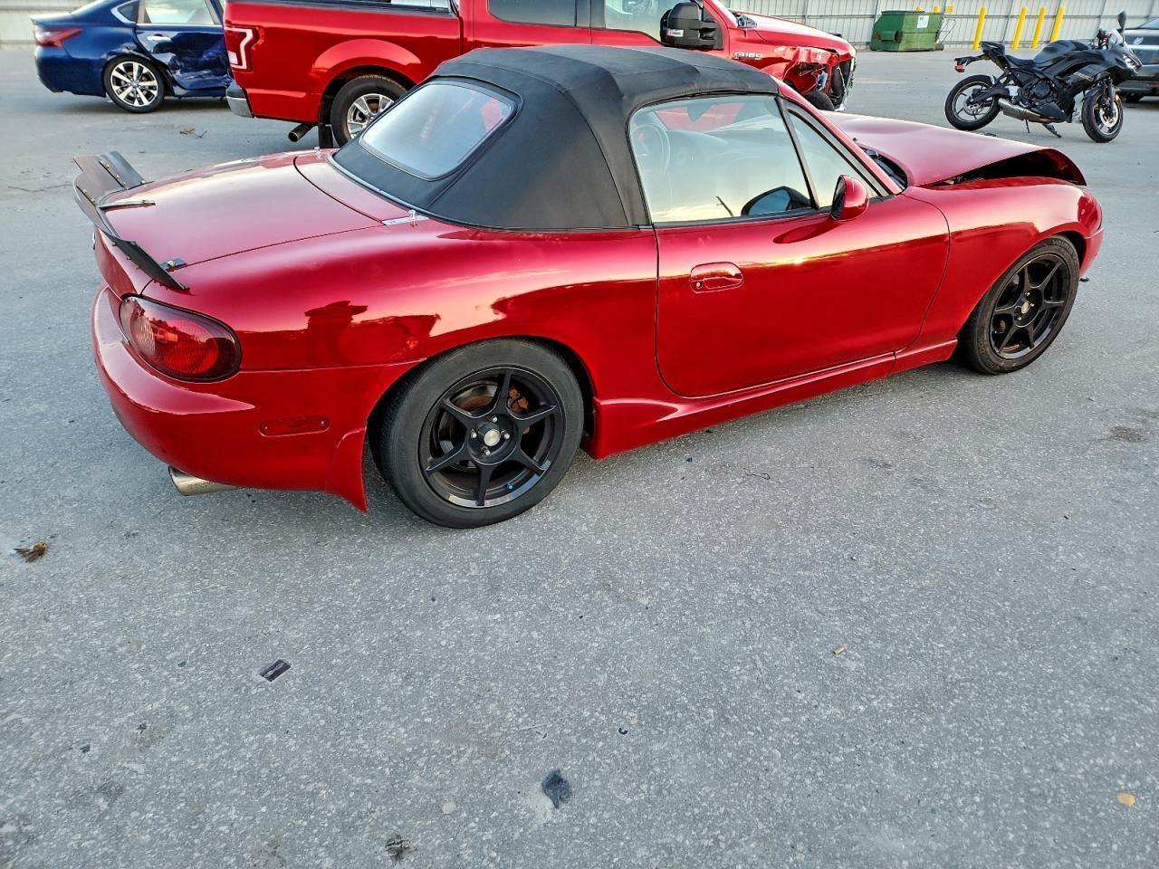 2001 MAZDA MX-5 Miata