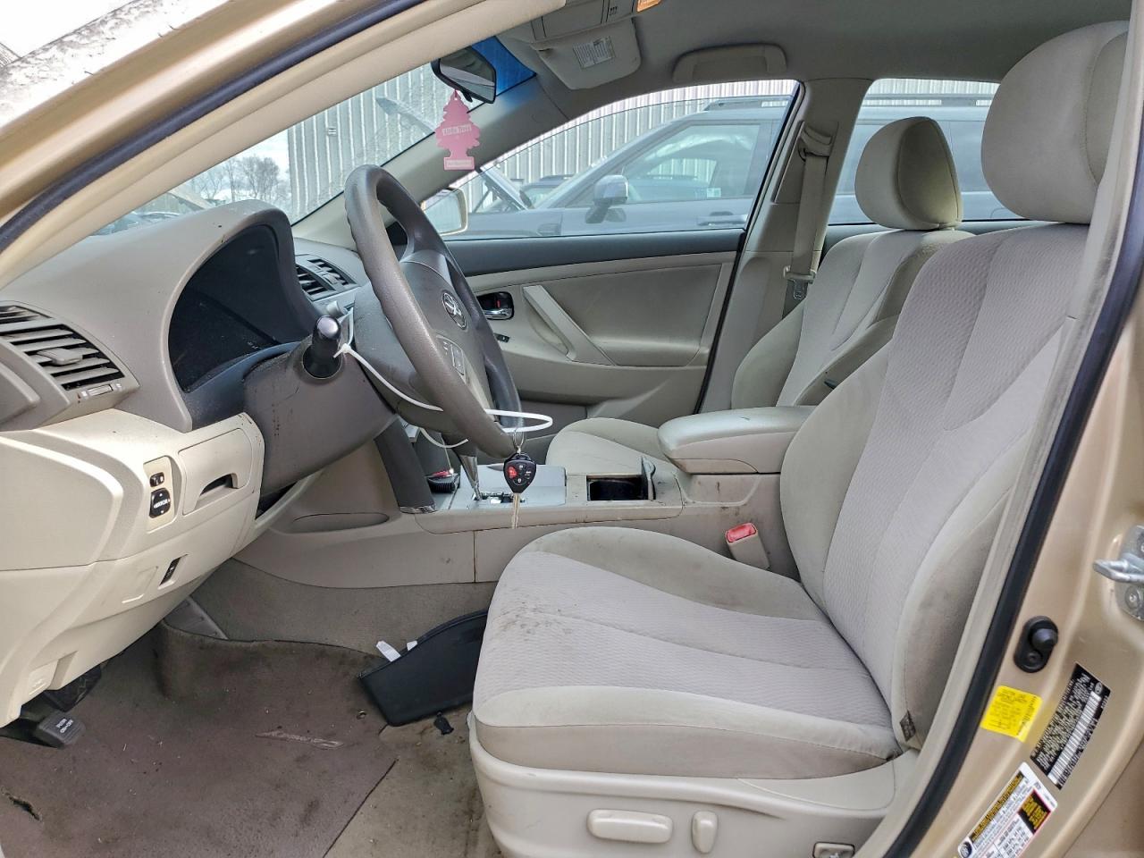 2011 TOYOTA CAMRY