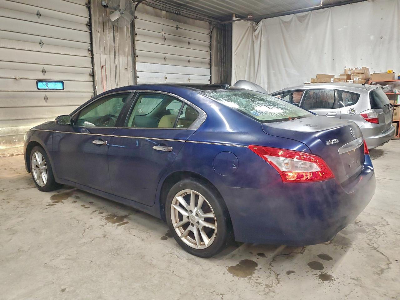 2009 NISSAN Maxima