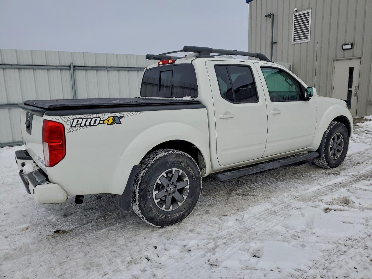 2017 NISSAN Frontier