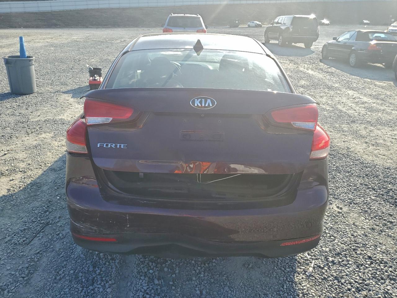 2018 KIA FORTE