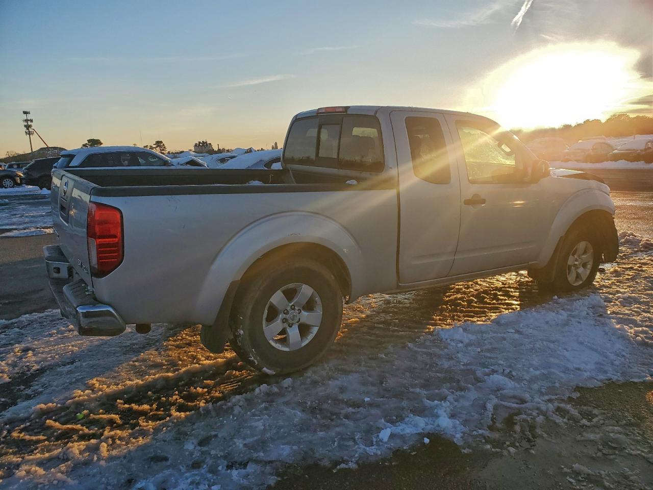 2012 NISSAN Frontier