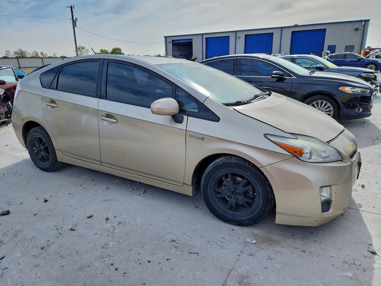 2011 TOYOTA PRIUS
