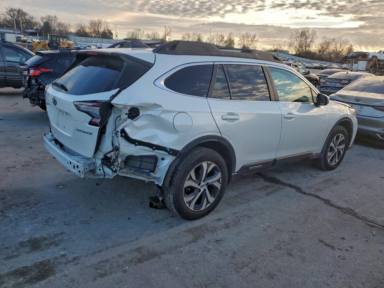 2020 SUBARU Outback