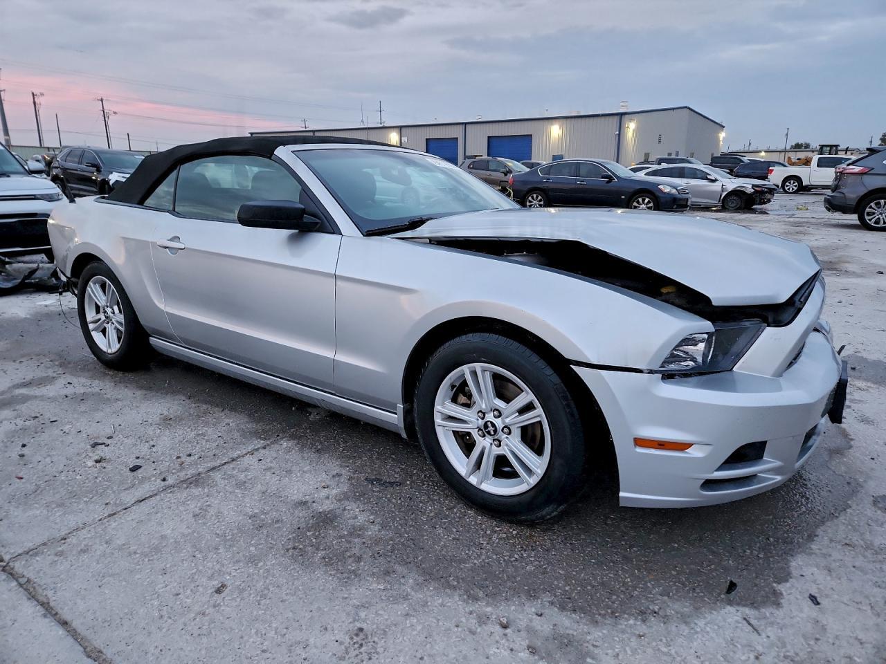 2014 FORD MUSTANG