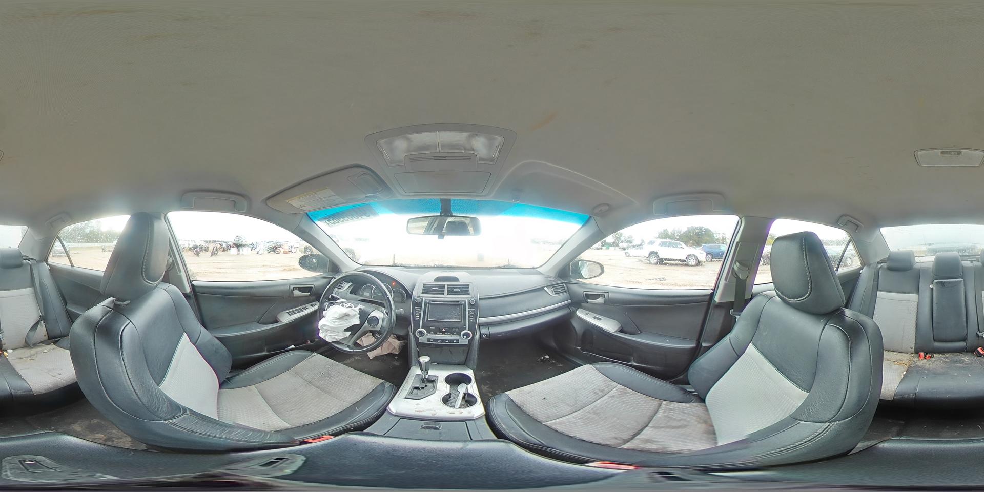 2014 TOYOTA CAMRY