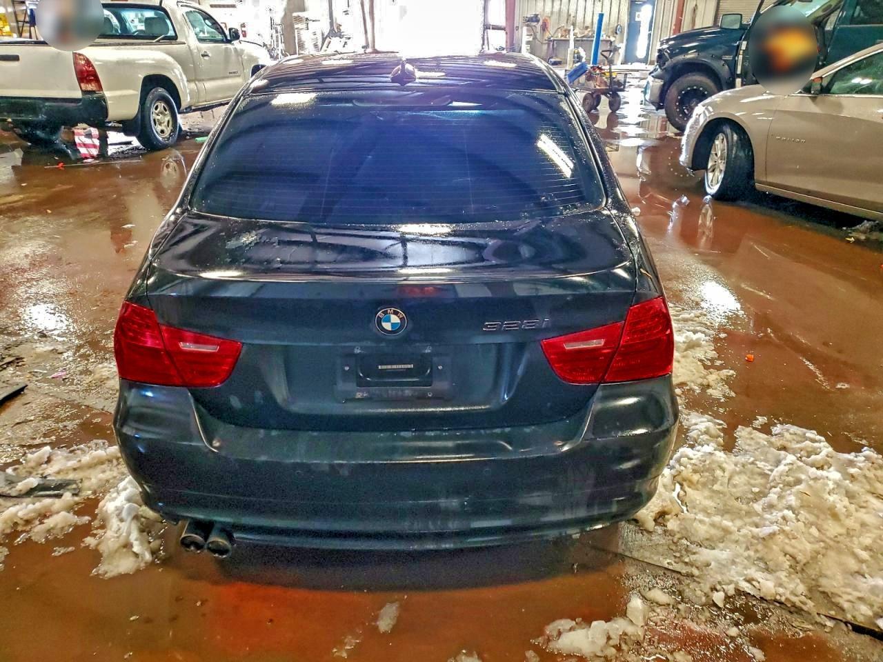 2011 BMW 3 SERIES