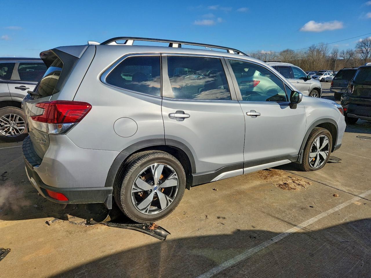 2021 SUBARU FORESTER
