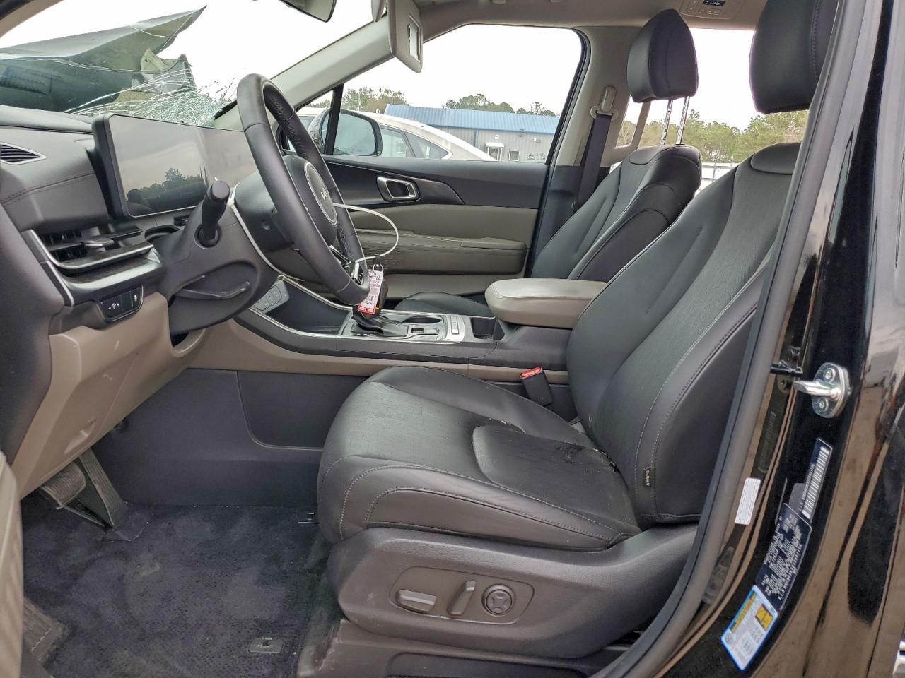 2025 KIA Carnival