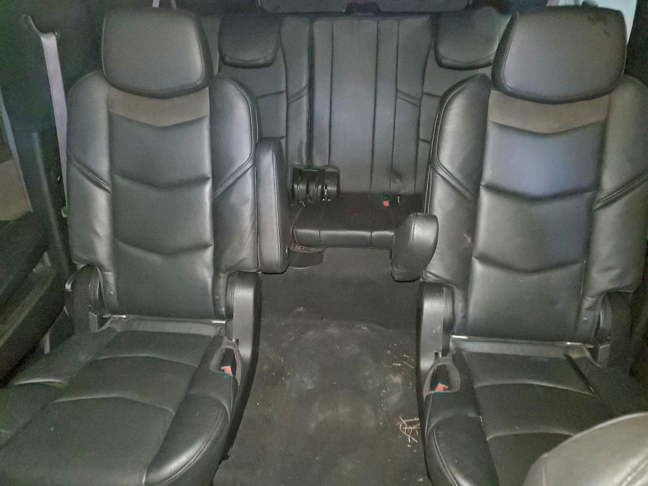 2016 CADILLAC Escalade ESV