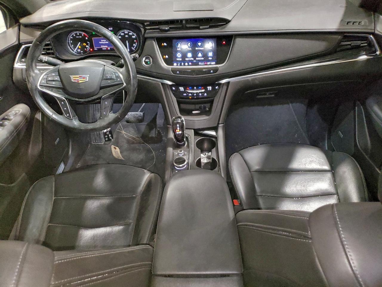 2022 CADILLAC XT5